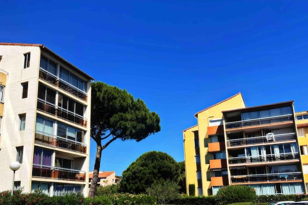 Appartement Vintage 90 M2 Duplex Classe Frejus Exterior photo